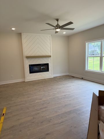 3028 Timberdale Dr, Clarksville, TN 37042