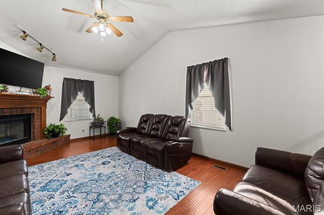 1 Larkspur Drive, New Baden, IL 62265