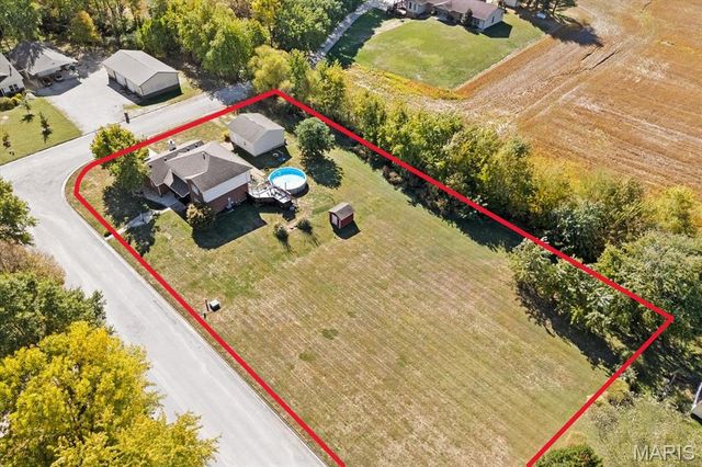 1 Larkspur Drive, New Baden, IL 62265