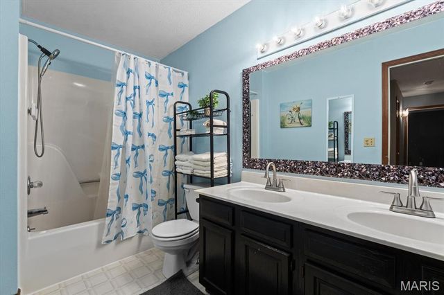 1 Larkspur Drive, New Baden, IL 62265