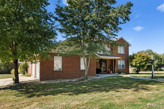 1 Larkspur Drive, New Baden, IL 62265