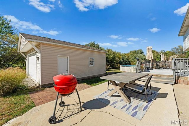 1 Larkspur Drive, New Baden, IL 62265