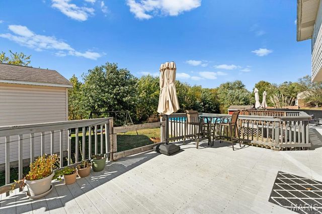 1 Larkspur Drive, New Baden, IL 62265