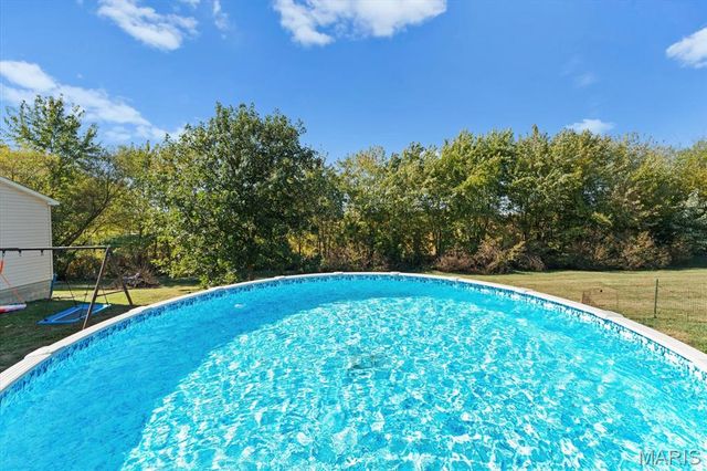 1 Larkspur Drive, New Baden, IL 62265