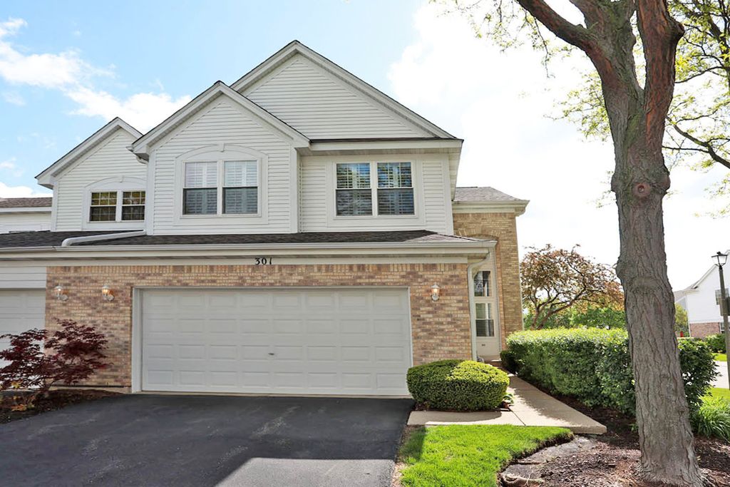 301 BAY Drive, Itasca, IL 60143