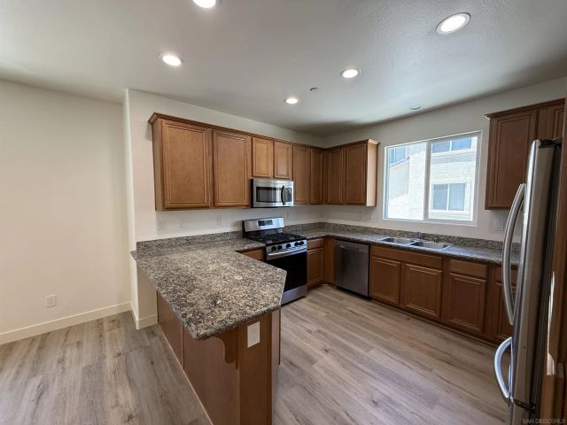 391 Connecticut, El Cajon, CA 92020