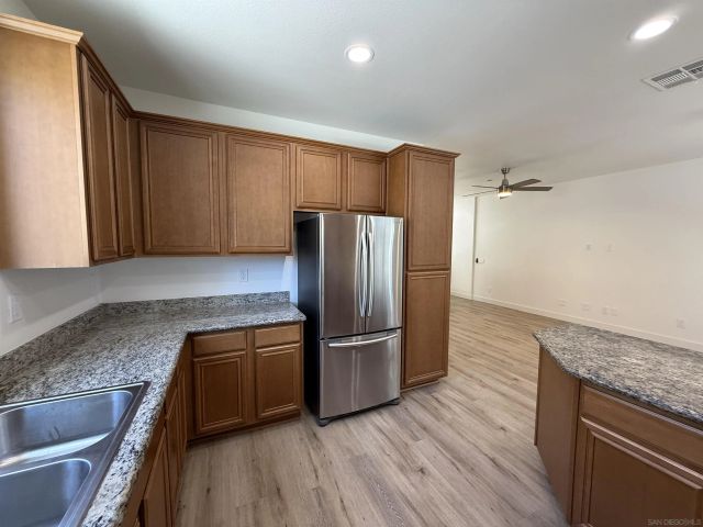 391 Connecticut, El Cajon, CA 92020