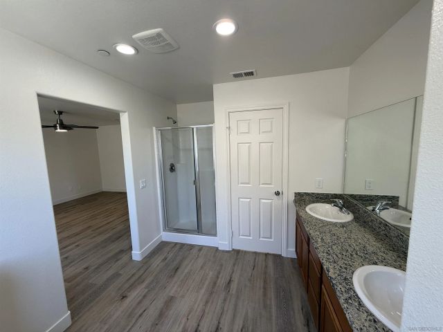 391 Connecticut, El Cajon, CA 92020
