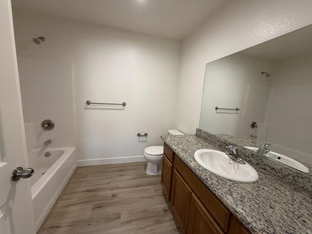 391 Connecticut, El Cajon, CA 92020