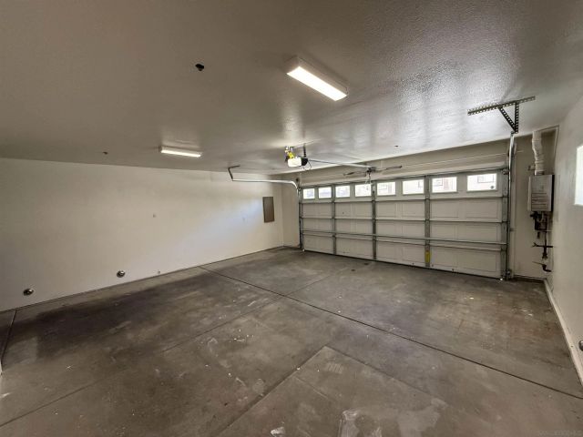 391 Connecticut, El Cajon, CA 92020
