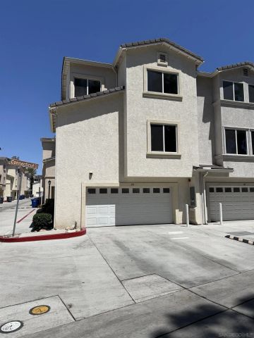 391 Connecticut, El Cajon, CA 92020