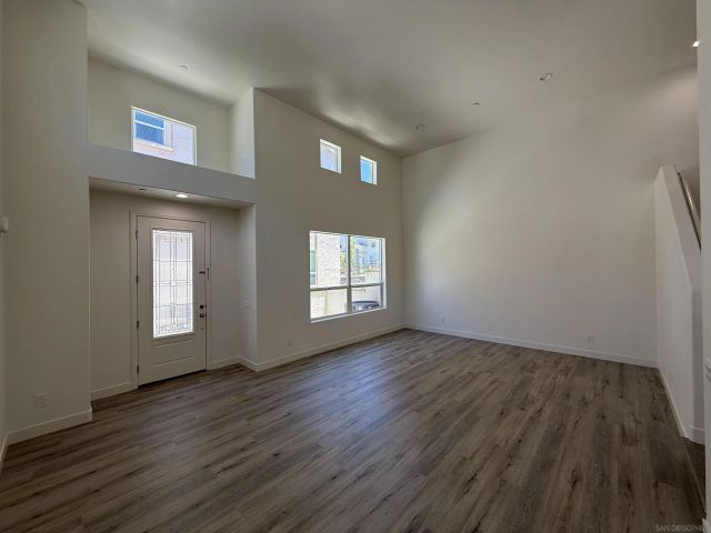 391 Connecticut, El Cajon, CA 92020