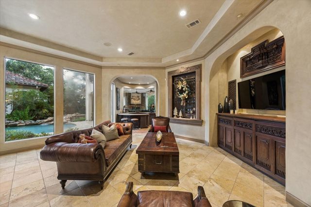 2 Lacewood Lane, Piney Point Village, TX 77024
