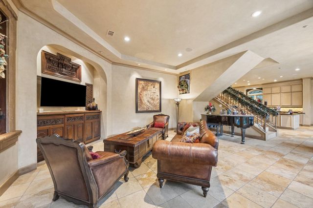 2 Lacewood Lane, Piney Point Village, TX 77024