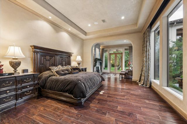 2 Lacewood Lane, Piney Point Village, TX 77024