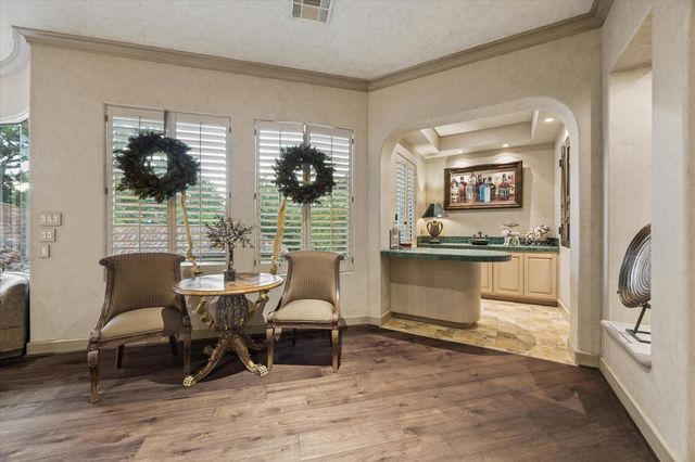 2 Lacewood Lane, Piney Point Village, TX 77024