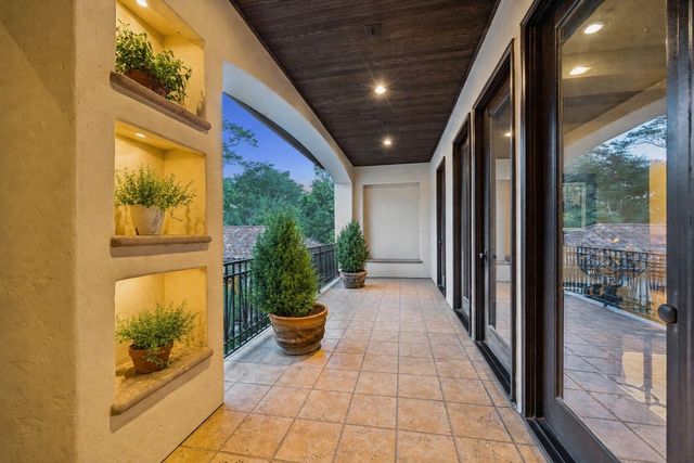 2 Lacewood Lane, Piney Point Village, TX 77024