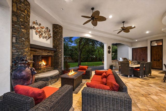 2 Lacewood Lane, Piney Point Village, TX 77024