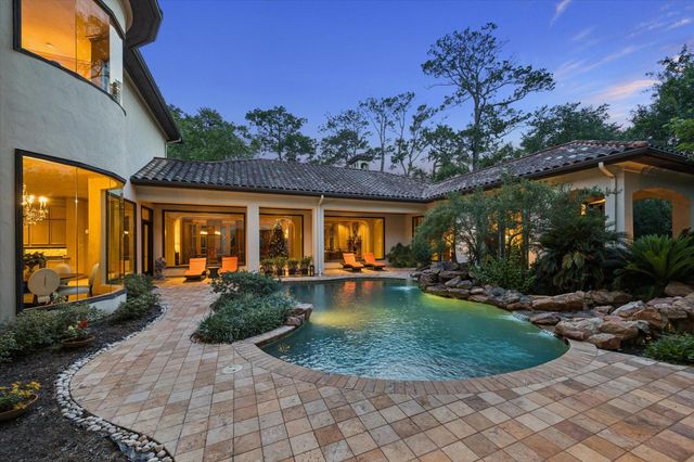 2 Lacewood Lane, Piney Point Village, TX 77024