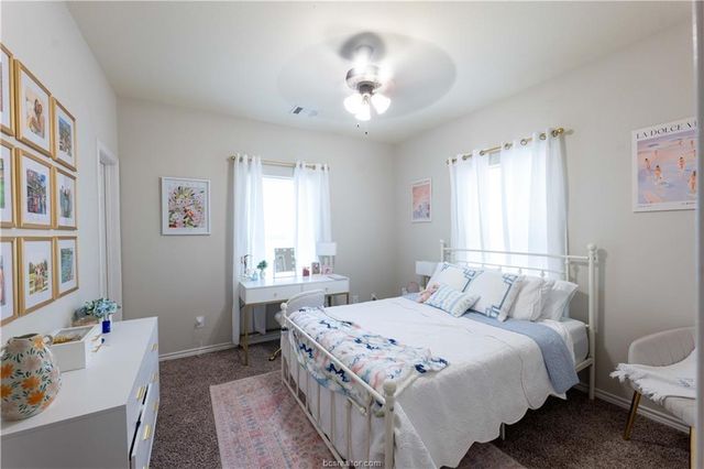 1133 Oney Hervey, College Station, TX 77840