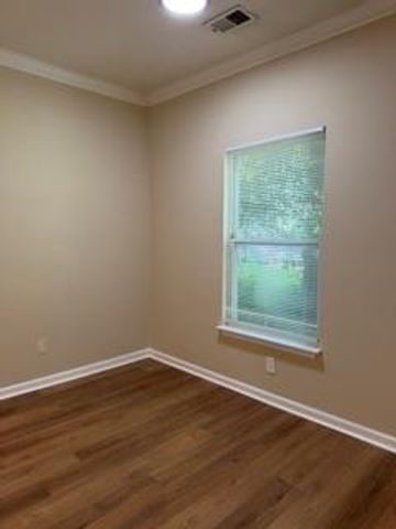495 FAIRLANE Circle NW, Atlanta, GA 30331