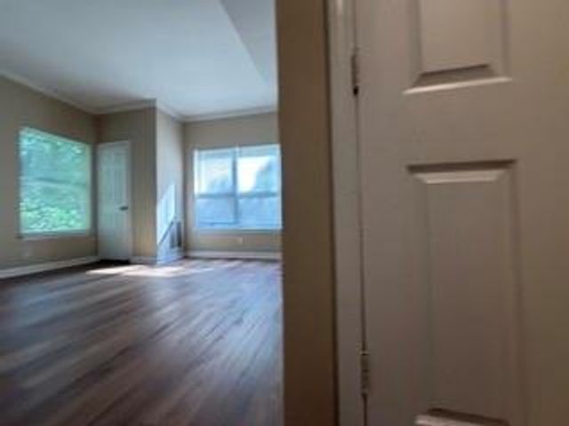 495 FAIRLANE Circle NW, Atlanta, GA 30331