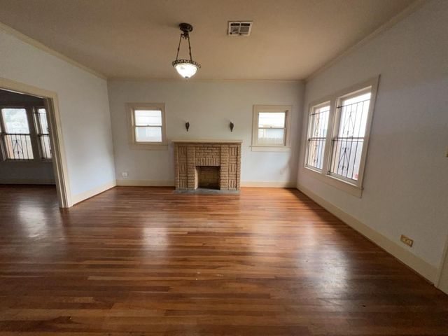 4716 Crawford Street, Houston, TX 77004