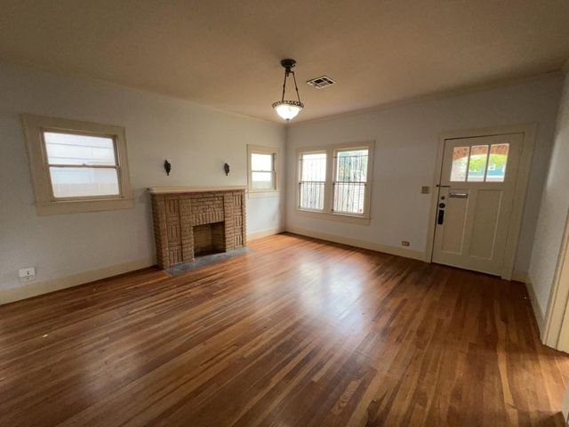 4716 Crawford Street, Houston, TX 77004