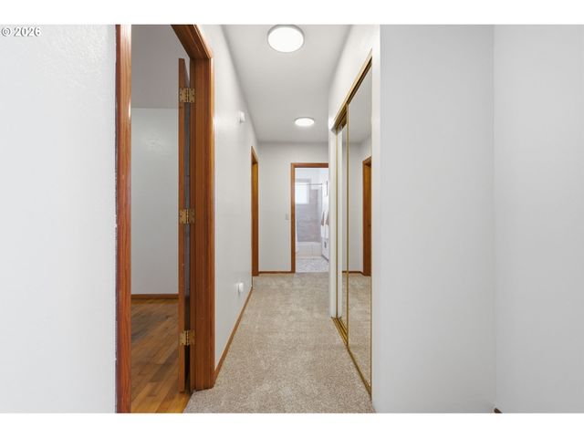 1424 T St, Springfield, OR 97477