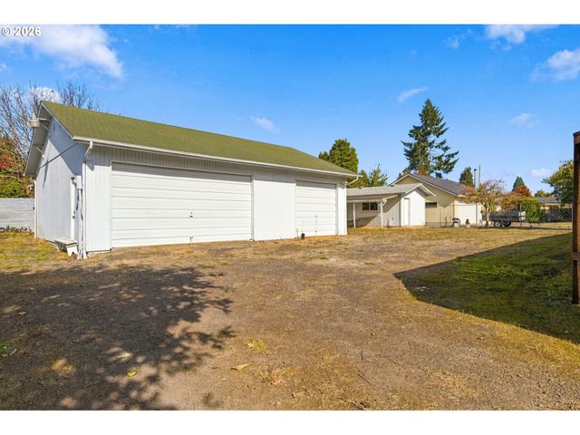 1424 T St, Springfield, OR 97477
