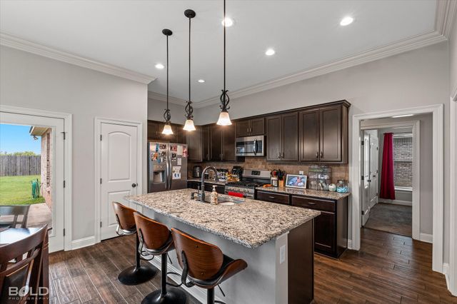 1965 Valdemar Place, Bossier City, LA 71112