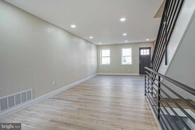 2042 SIGEL ST, Philadelphia, PA 19145