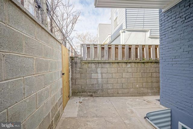 2042 SIGEL ST, Philadelphia, PA 19145