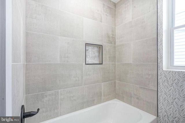 2042 SIGEL ST, Philadelphia, PA 19145