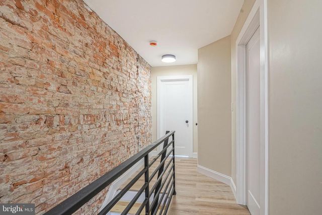 2042 SIGEL ST, Philadelphia, PA 19145