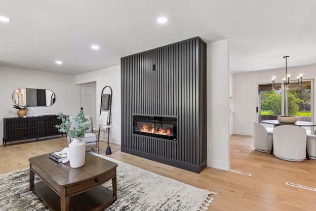 1610 Garland Lane N, Plymouth, MN 55447