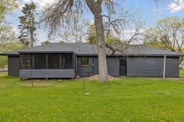 1610 Garland Lane N, Plymouth, MN 55447
