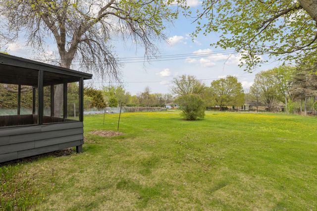 1610 Garland Lane N, Plymouth, MN 55447