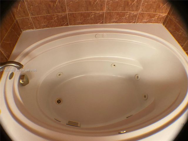 2061 NW 47th Ter 302, Lauderhill, FL 33313