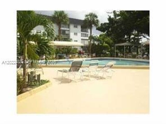 2061 NW 47th Ter 302, Lauderhill, FL 33313