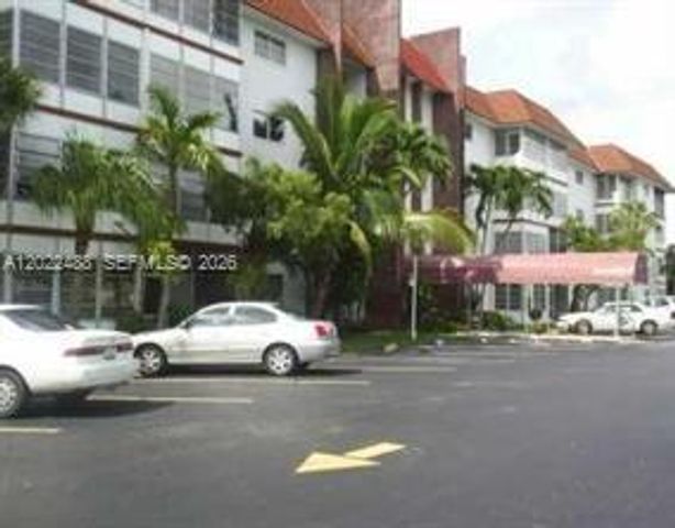 2061 NW 47th Ter 302, Lauderhill, FL 33313