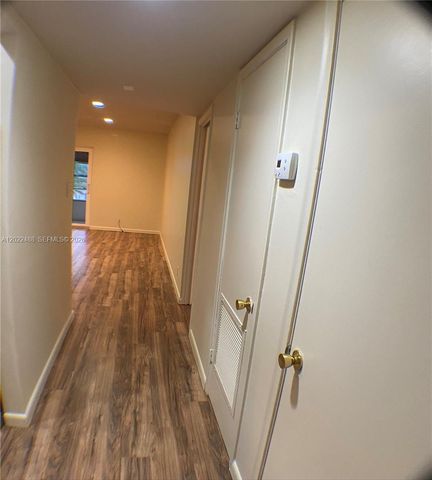 2061 NW 47th Ter 302, Lauderhill, FL 33313