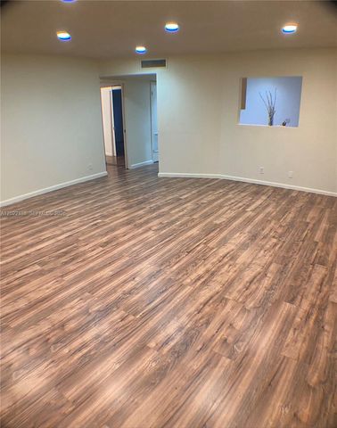 2061 NW 47th Ter 302, Lauderhill, FL 33313