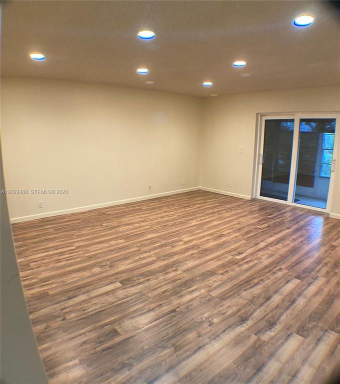 2061 NW 47th Ter 302, Lauderhill, FL 33313