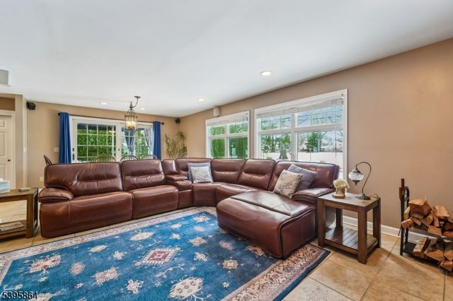 47 Canoe Brook Pkwy, Summit City, NJ 07901