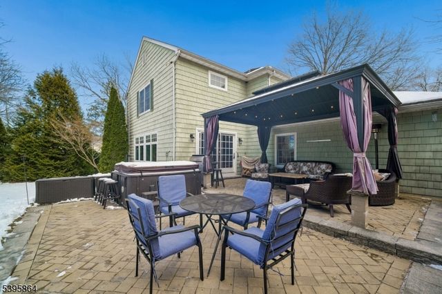 47 Canoe Brook Pkwy, Summit City, NJ 07901