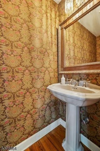 47 Canoe Brook Pkwy, Summit City, NJ 07901