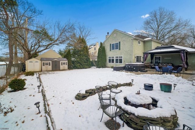 47 Canoe Brook Pkwy, Summit City, NJ 07901