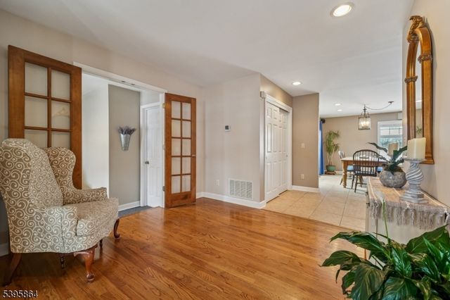 47 Canoe Brook Pkwy, Summit City, NJ 07901