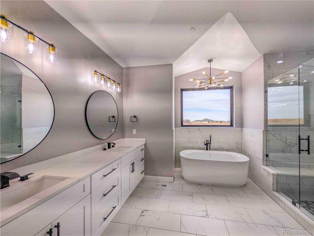 56520 E 74th Avenue, Strasburg, CO 80136